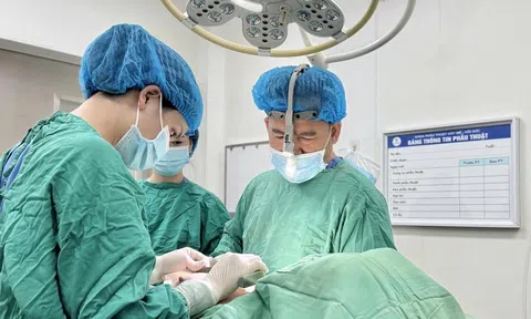 Vỡ túi ngực: Những biến chứng nguy hiểm và lời cảnh báo từ chuyên gia