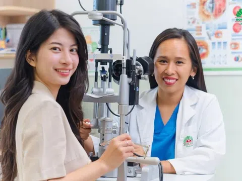 TS.BS Đinh Thị Hoàng Anh: Tiến sĩ nhãn khoa từ chối châu Âu để trở về bảo vệ đôi mắt người Việt