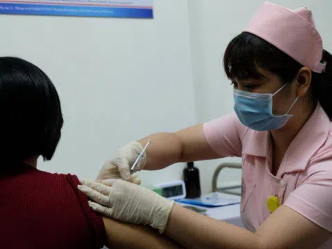 Sức khỏe các tình nguyện viên tiêm mũi đầu tiên vaccine COVIVAC ra sao?