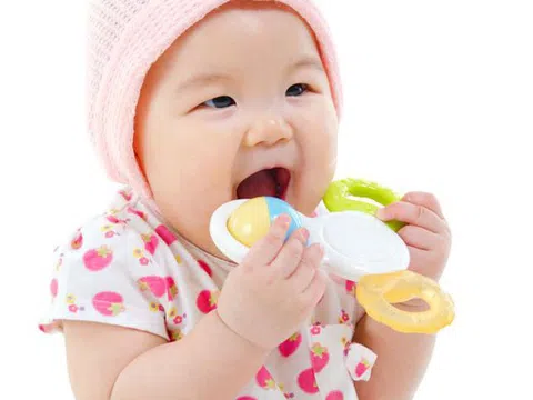 Xử trí kích ứng da do chảy dãi ở trẻ nhỏ