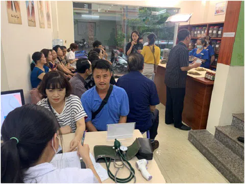 Phòng khám Y học cổ truyền Phúc Hậu: Màn “lột xác” của Đông y Việt Nam