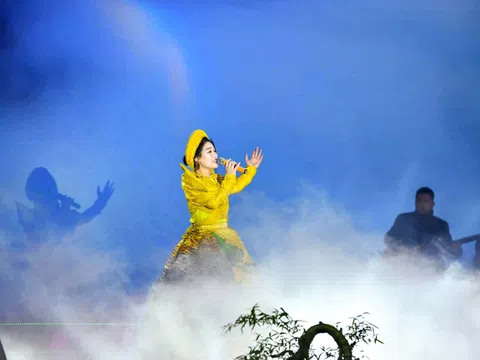 NSƯT Hương Giang làm mới tình khúc “Mùa Xuân Làng Lúa Làng Hoa” của nhạc sỹ Ngọc Khuê