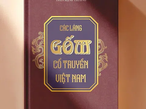 Nhà báo Trần Mạnh Thường ra mắt cuốn sách "Các làng gốm cổ truyền Việt Nam"