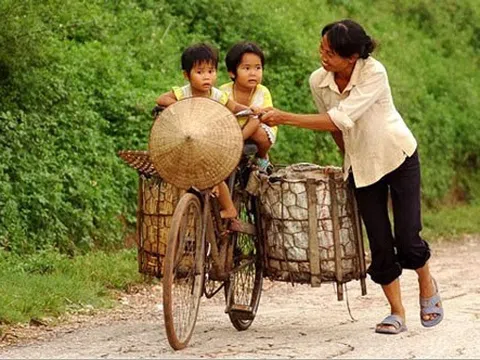 Những bài thơ hay về mẹ