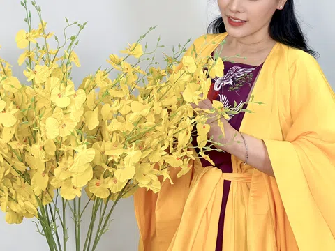 NSƯT Nguyễn Hương Giang thể hiện tinh tế ca khúc “Chơi Vơi”