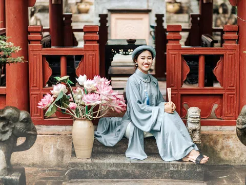 Ceo Lê Hương – Nữ lãnh đạo quyền lực của Tập Đoàn Unicare gây sốt với bộ ảnh cổ trang