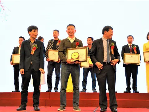 Nguyễn Phương Hồng, người con của quê hương Hòa Bình luôn trăn trở với nghề, đam mê thiện nguyện